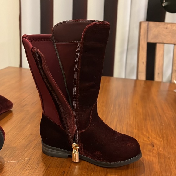 Michael Kors Emma Lily velour Boots new plum Girls Toddlers Size 12 - Picture 11 of 13